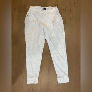 Hatch - The Indoor Outdoor Jogger - size 1 Oat
